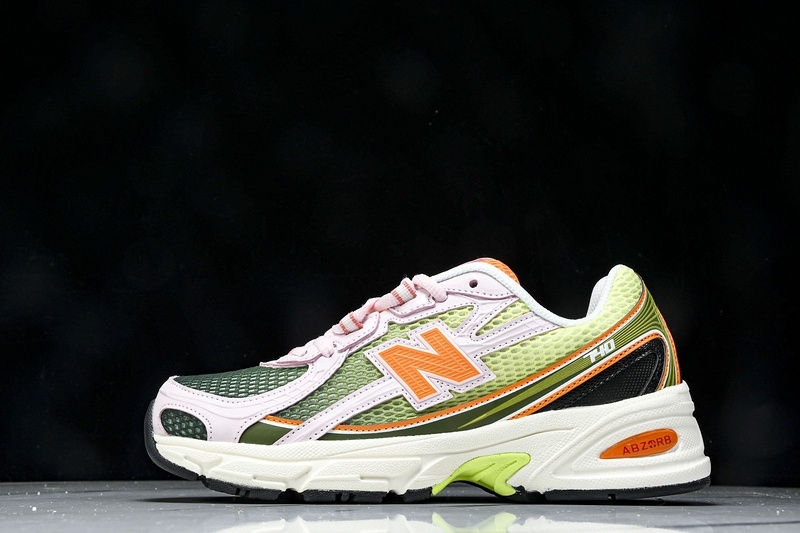 New Balance 740