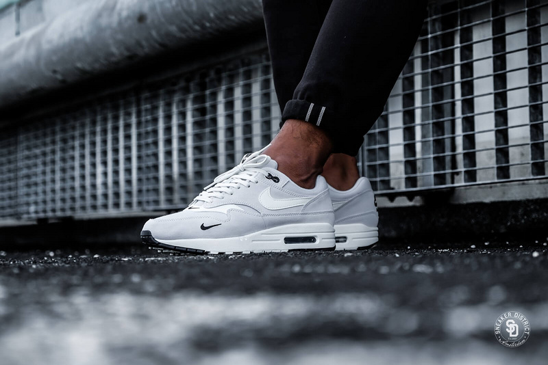 Nike Air Max 1 Premium Mini Swoosh