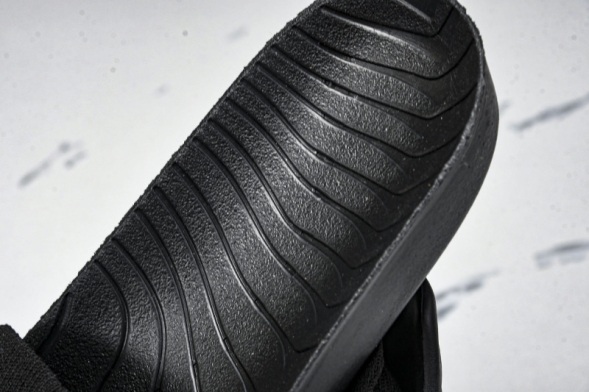 Hoka Restore TS 1169150 CRBN 