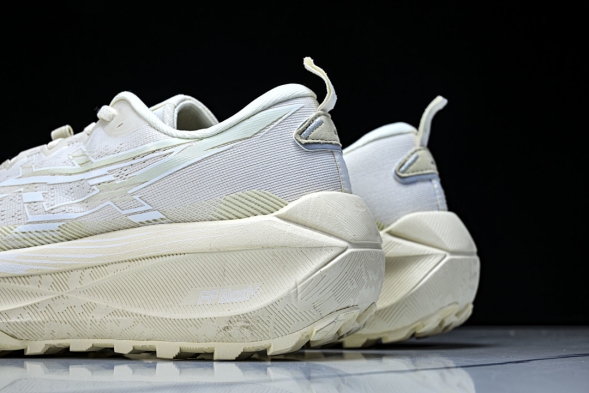 Asics Trabuco Max 4 1011B976-100 