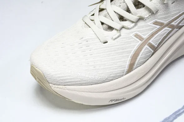 Asics Gel-Nimbus 27 1011C096-200 