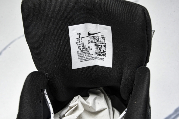 Nike Air ZoomX Vomero 18 Plus HM6805 108 