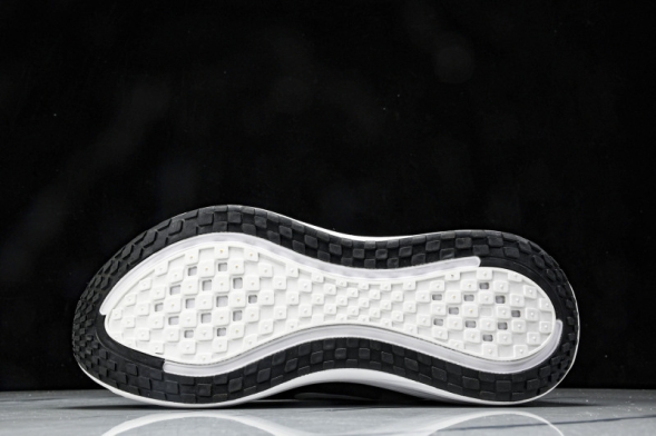 Nike Air ZoomX Vomero 18 Plus HM6805 108 