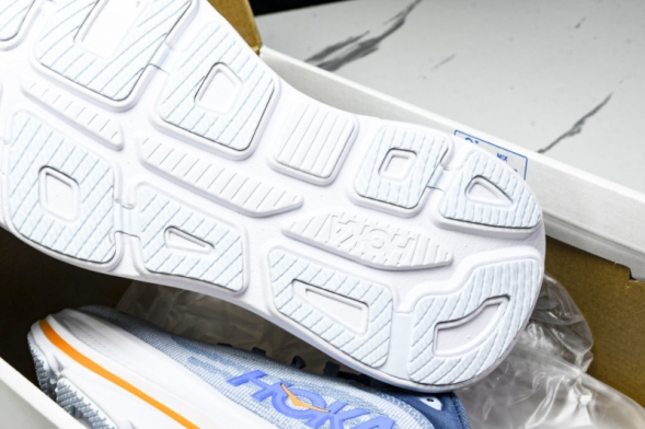 HOKA Bondi 9 1162011 DNP 