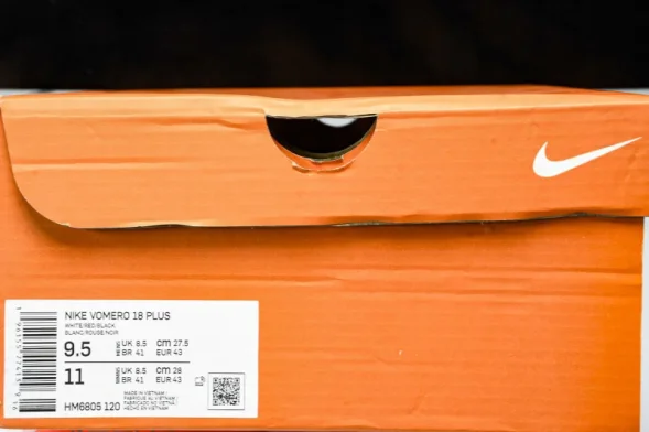 Nike Air ZoomX Vomero 18 Plus HM6805 120  