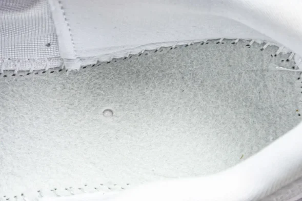 Nike Air ZoomX Vomero 18 Plus HM6805 120  