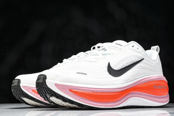 Nike Air ZoomX Vomero 18 Plus HM6805 120  
