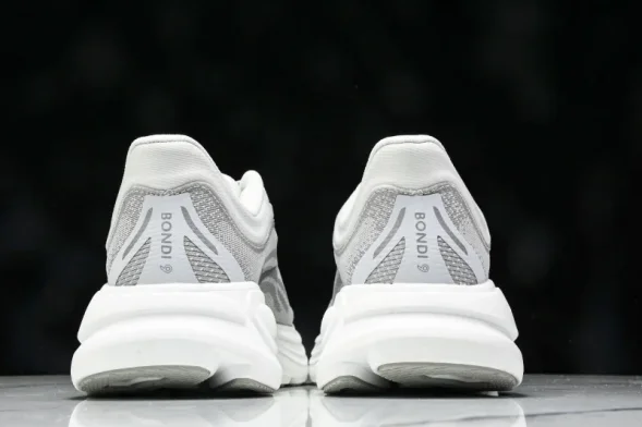 HOKA Bondi 9 1162012 SDSTS 