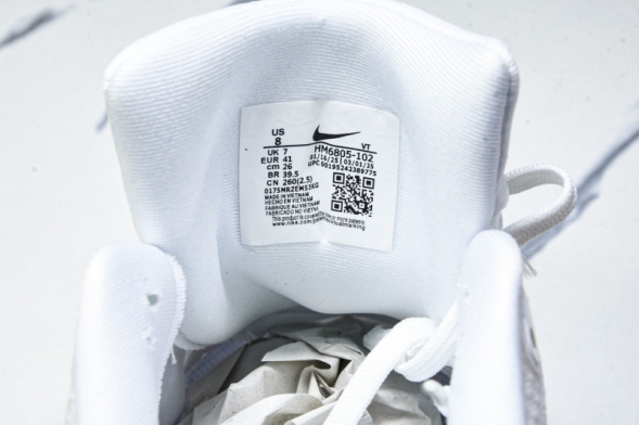 Nike Air ZoomX Vomero 18 Plus HM6805 102 