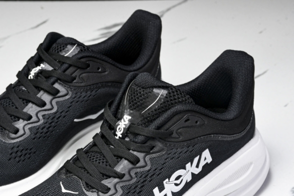 HOKA Bondi 9 1162012 BWHT 