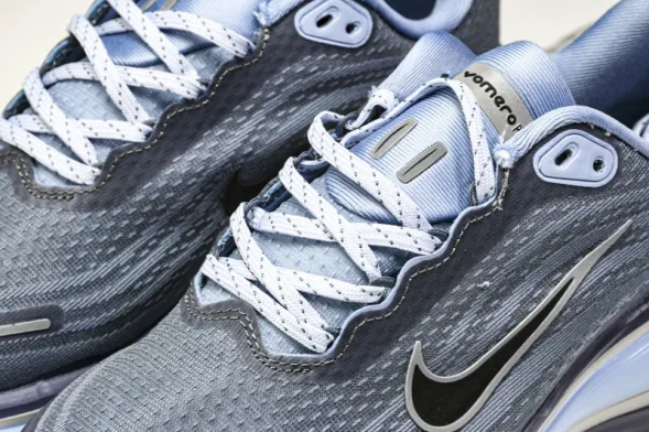 Nike Air ZoomX Vomero 18 Plus HM6805 124 