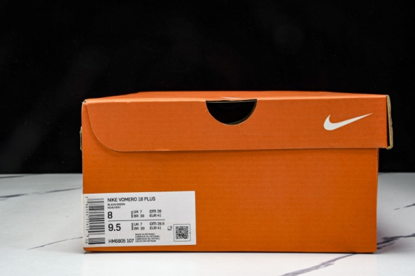 Nike Air ZoomX Vomero 18 Plus HM6805 107  