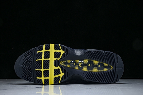 Nike Air Max 95 x Eric Koston HQ8492-400  