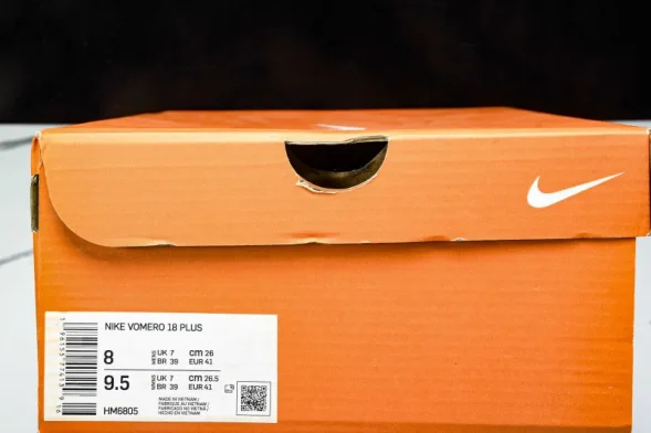 Nike Air ZoomX Vomero 18 Plus HM6805 