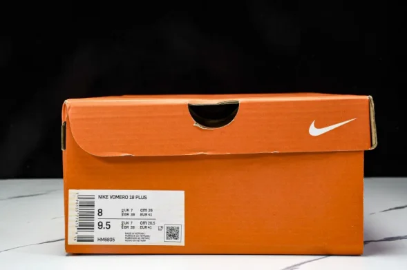 Nike Air ZoomX Vomero 18 Plus HM6805 