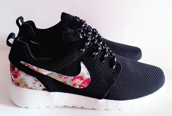 Nike Roshe Run Customs  Flower 
