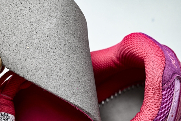 New Balance 204 U204LKTH  