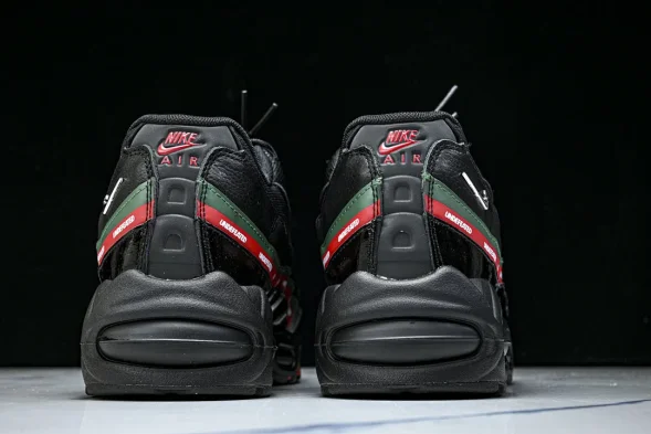 Nike Air Max 95 x Undefeated IB4453-001 