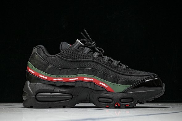 Nike Air Max 95 x Undefeated IB4453-001 