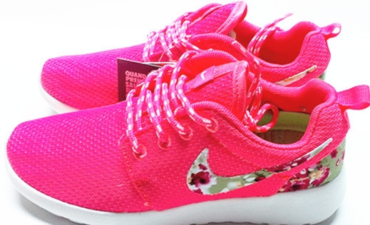 Nike Roshe Run Customs  Flower 