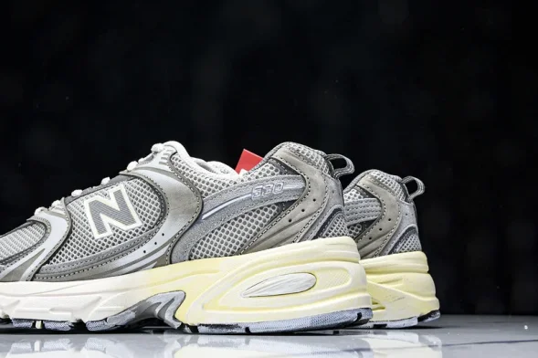 New Balance 530 MR530TG 