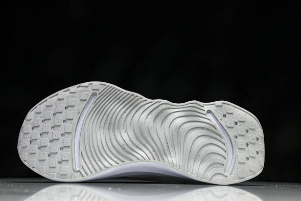 Nike Motiva DV1238-106 