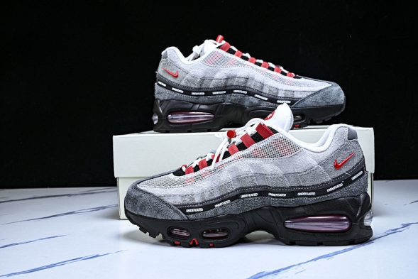 Nike Air Max 95 x Undefeated IB4523-003 