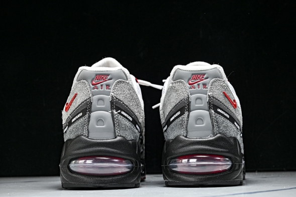 Nike Air Max 95 x Undefeated IB4523-003 