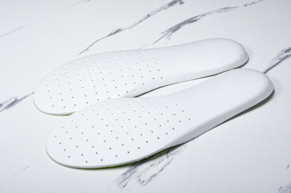 New Balance FuelCell Rebel V4 WFCXCH4 