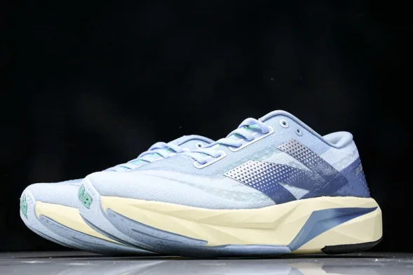 New Balance FuelCell Rebel V4 WFCXCH4 