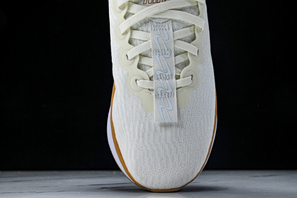 Nike Motiva DV1238 107 