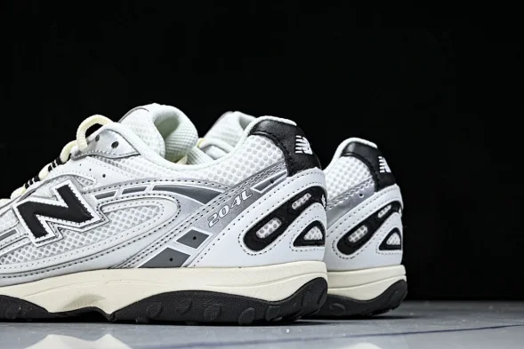 New Balance 204 U204LSW 
