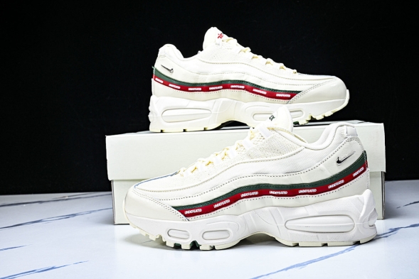 Nike Air Max 95 x Undefeated IB4453-100 