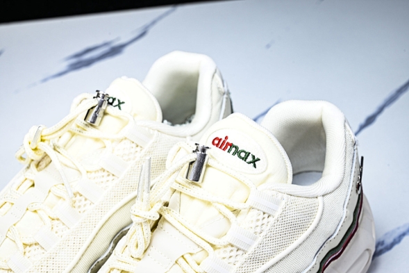Nike Air Max 95 x Undefeated IB4453-100 
