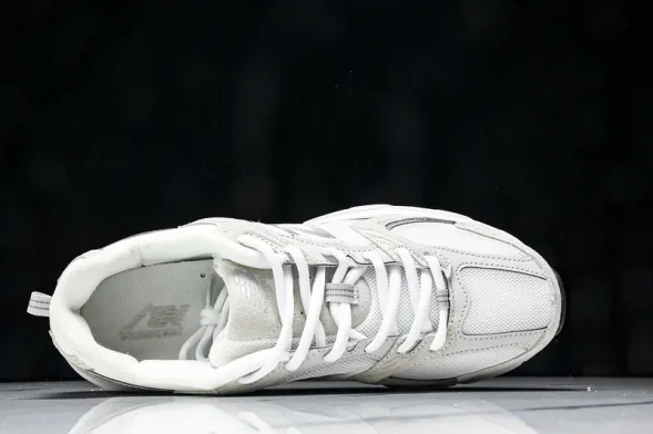 New Balance 530 MR530CE 