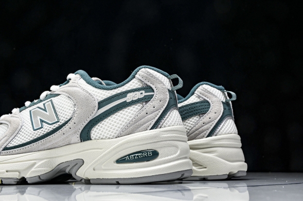 New Balance 530 MR530QA 