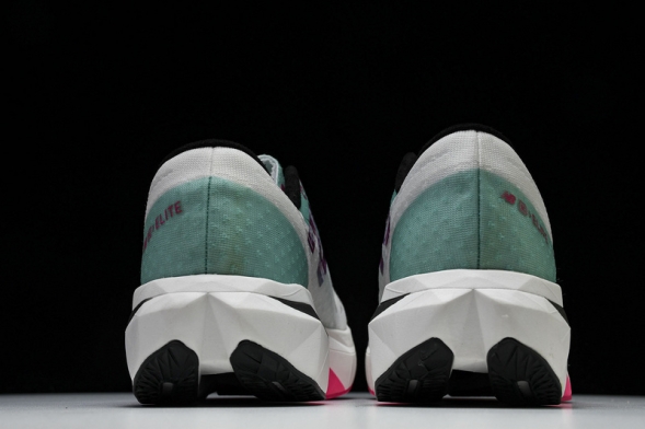 New Balance FuelCell Rebel V4 MRCELLJ4 