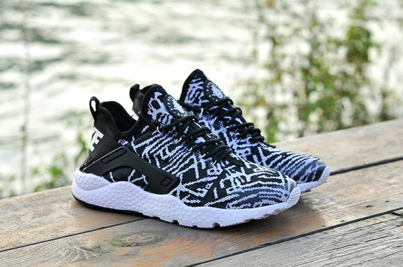 Nike  Air Huarache Run Ultra Knit  818061-001 