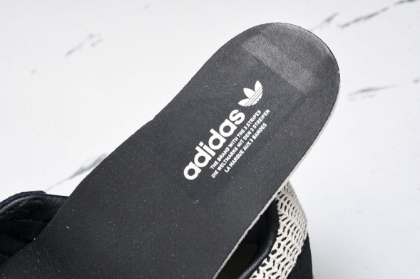 Adidas Gazelle Indoor Core Black Wonder White JI2755  