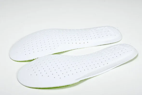 New Balance FuelCell Rebel V4 MRCELLA4 
