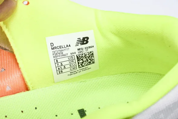 New Balance FuelCell Rebel V4 MRCELLA4 