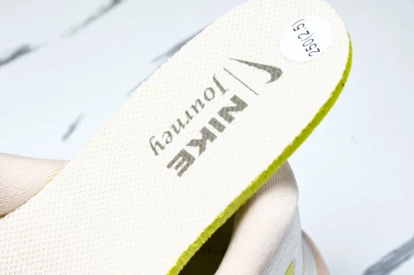 Nike Journey Run IB4663-121 