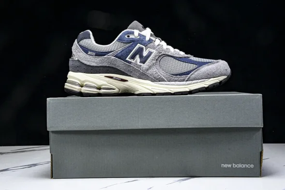New Balance 2002R M2002REL 