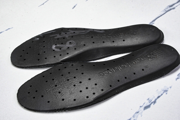 New Balance 2002R M2002REL 