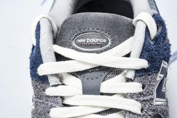 New Balance 2002R M2002REL 