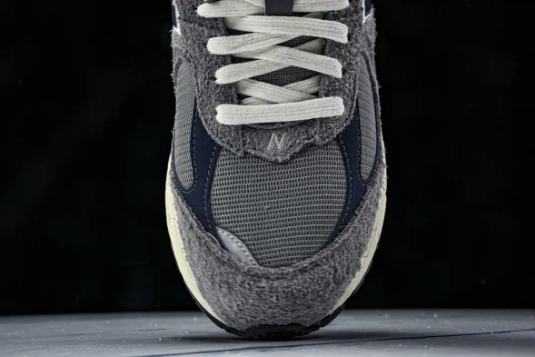 New Balance 2002R M2002REL 