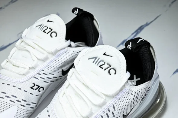 Nike Air Max 270 AH8050 100 