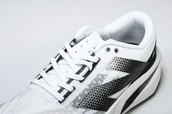 New Balance FuelCell Rebel V4 MRCELK4  