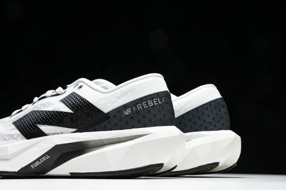 New Balance FuelCell Rebel V4 MRCELK4  