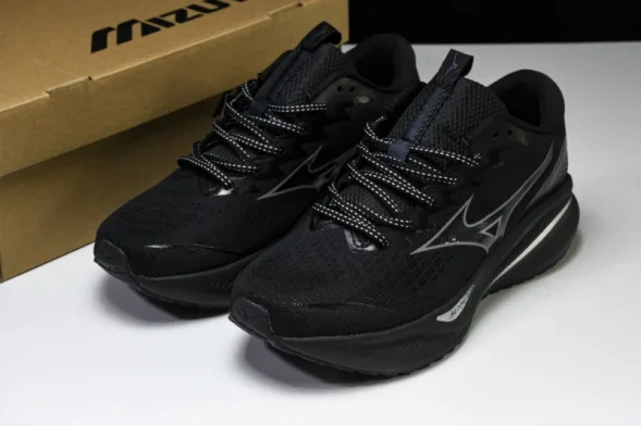 Mizuno Astro Plus D1GH240101 